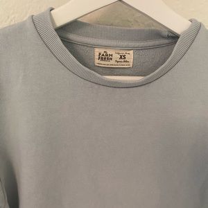 Farm fresh, organic cotton sweatshirt, size extra, small, blue gray